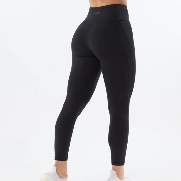 Alphalete Pulse Surge Legging - Picture 3 of 12
